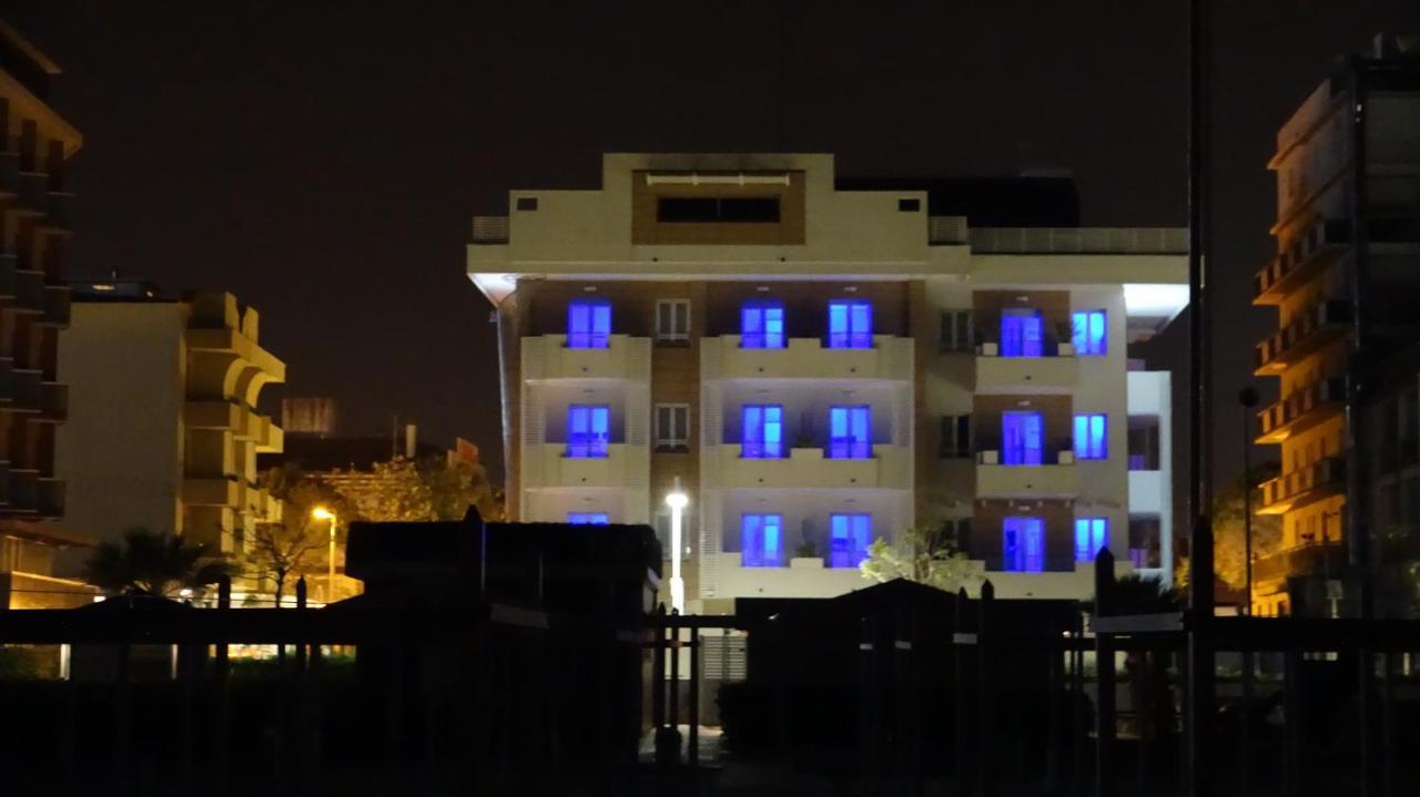 Hotel Record Riccione Exteriör bild
